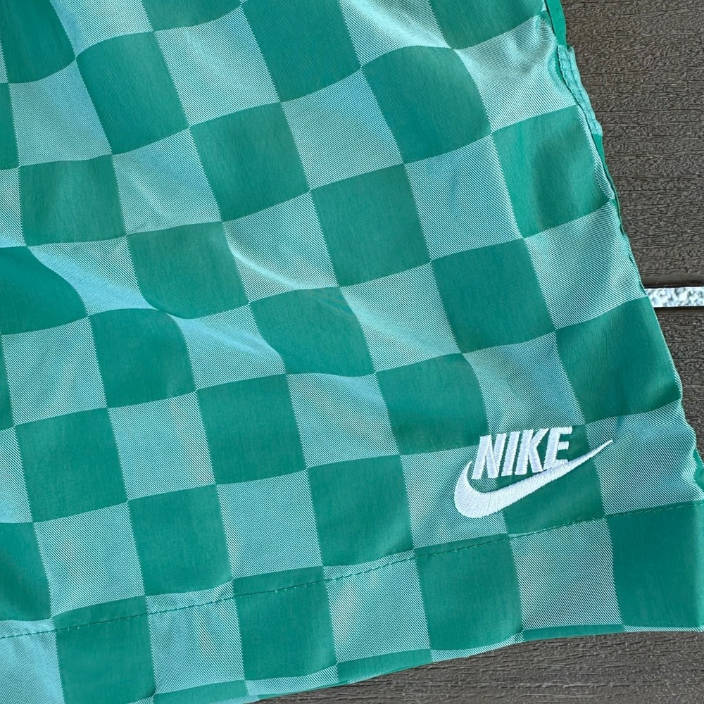 Nike Mens Size S Green Check Soccer Shorts Standard Fit Drawstring Pockets NEW - Picture 3 of 5